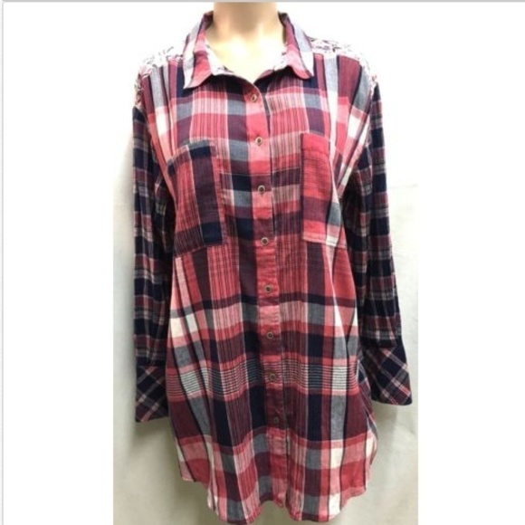 Caslon Petite Button Front Collared Shirt Blouse - Picture 1 of 3